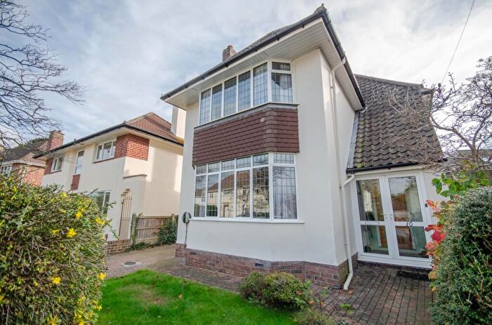 3 Bedroom Detached House For Sale In Cleeve Lawns, Downend, Bristol, BS16
