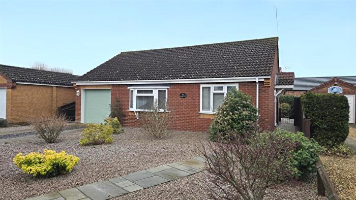 2 Bedroom Detached Bungalow For Sale In Dunlin Drive, Long Sutton, PE12