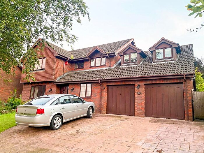 5 Bedroom Detached House For Sale In The Heights, Ladderedge, Leek, ST13