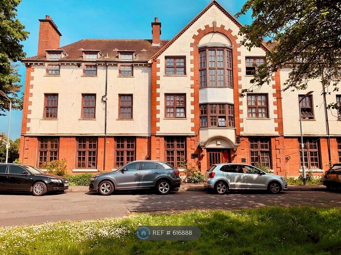 2 Bedroom Flat To Rent In Joseph Lister Lodge, London, E11