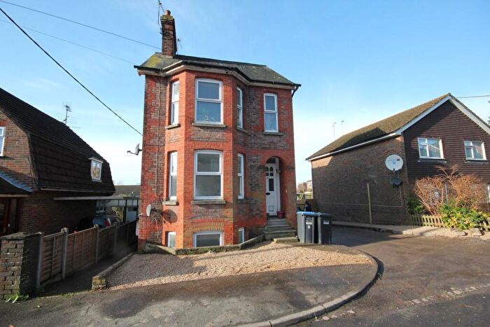 1 Bedroom Flat To Rent In Kents Road, Haywards Heath, West Sussex, RH16