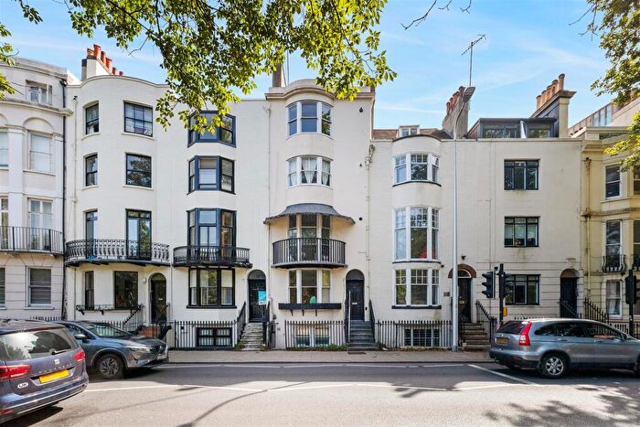 1 Bedroom Apartment For Sale In Grand Parade, Brighton, BN2