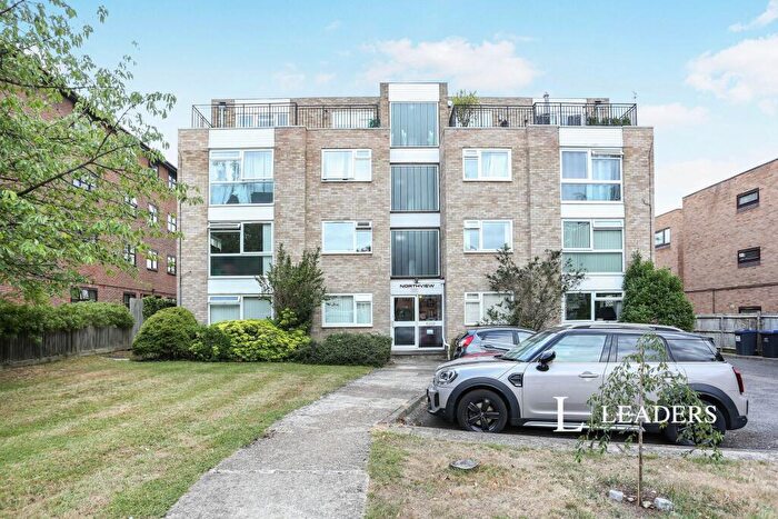 2 Bedroom Flat To Rent In Northview, Albemarle Road, Beckenham, BR3