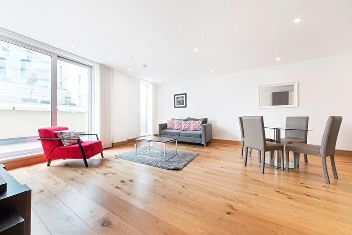 2 Bedroom Flat To Rent In Sclater Street, Shoreditch, E1
