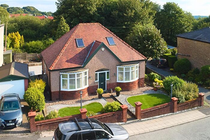 3 Bedroom Detached Bungalow For Sale In Peel Brow, Ramsbottom, Bury, BL0