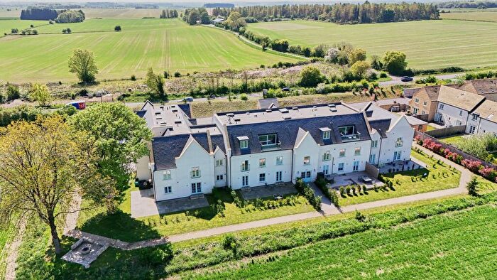 2 Bedroom Apartment For Sale In Windrush Heights, Windrush, OX18