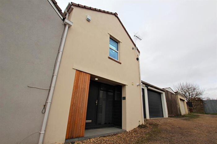 1 Bedroom Semi Detached House To Rent In The Old Bakery - Bedminster Down, BS13