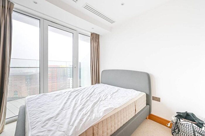 1 Bedroom Flat To Rent In Arena Tower, Canary Wharf, London, E14