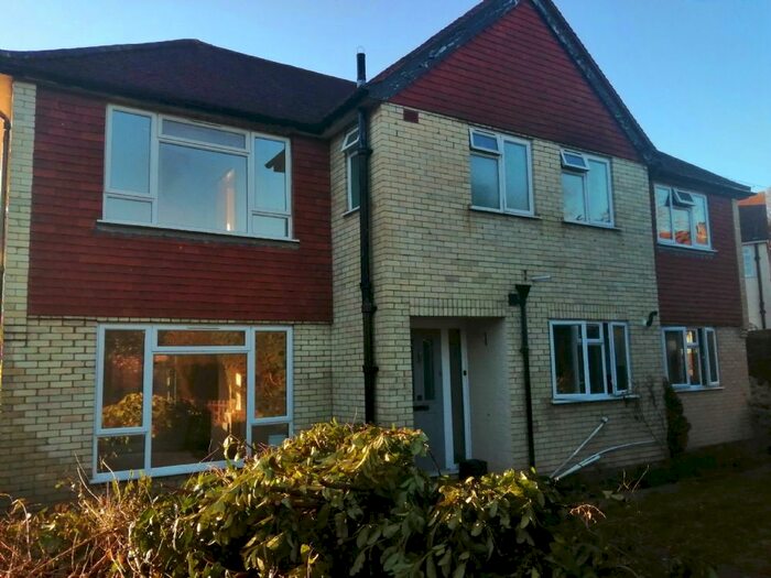 5 Bedroom Detached House To Rent In Meadway, Frimley, Camberley, Surrey, GU16