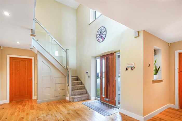 5 Bedroom Detached House For Sale In Quarry Lane, Snarestone, DE12