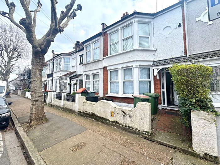 3 Bedroom Property To Rent In Henniker Gardens, London, E6