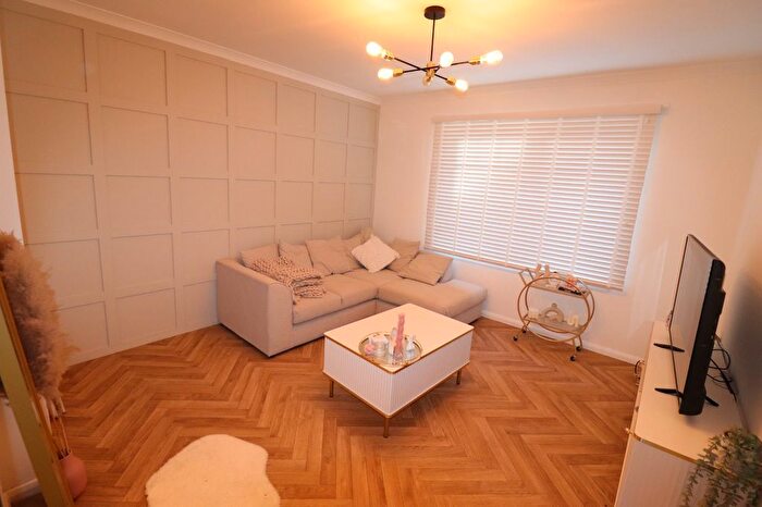 2 Bedroom Flat To Rent In St Clair Street, Aberdeen, AB24