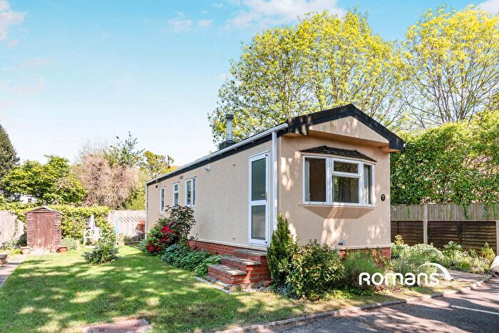 1 Bedroom Park Home To Rent In Cavendish Park, Yorktown Road, College Town, GU47