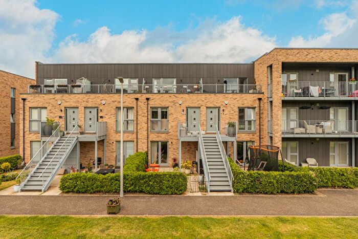 3 Bedroom Flat For Sale In Mauseley Park, Edinburgh, EH4