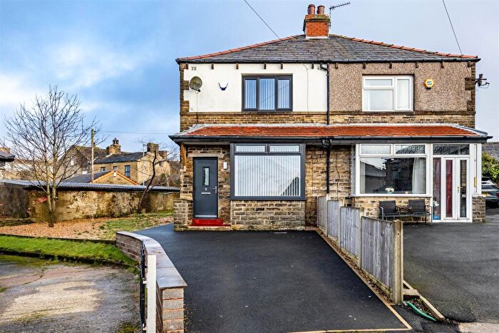 3 Bedroom Semi Detached House To Rent In Woodlands Avenue, Queensbury, Bradford, BD13