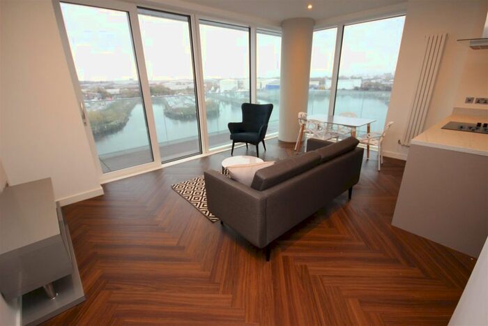 2 Bedroom Flat To Rent In Blue, Media City Uk, Salford, M50