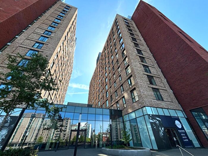 1 Bedroom Apartment For Sale In Wharf End, Trafford Park, Manchester, M17