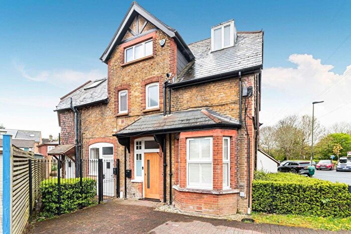 2 Bedroom Flat For Sale In Rushmore Hill, Orpington, BR6