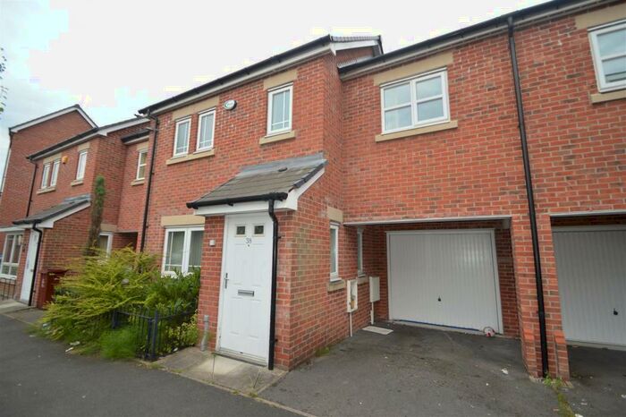 3 Bedroom House To Rent In Drayton Street, Hulme, Manchester, M15