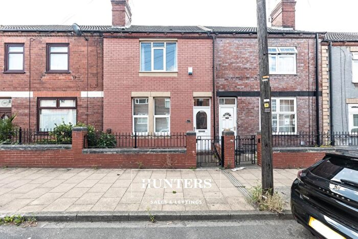 3 Bedroom Terraced House For Sale In Wood Street, Castleford, WF10