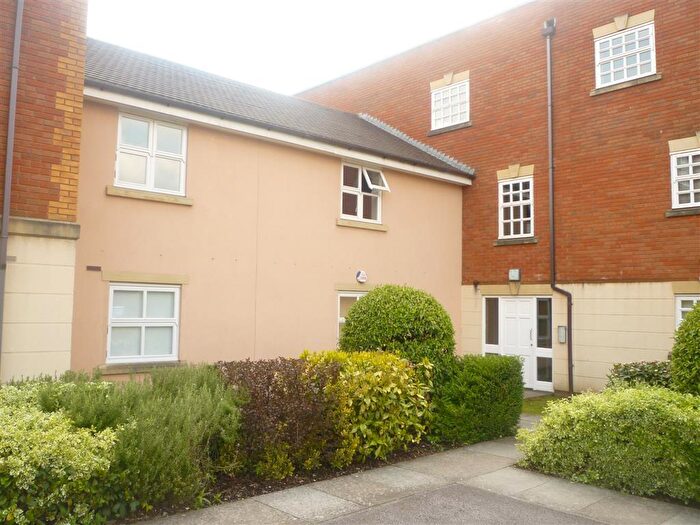 2 Bedroom Apartment To Rent In John Repton Gardens, Bristol, BS10