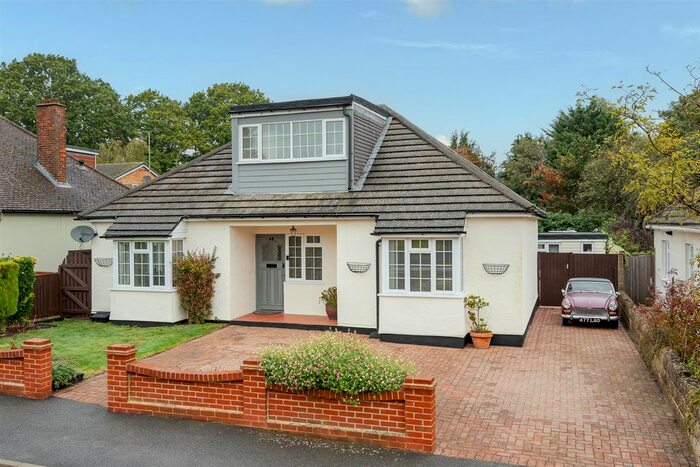3 Bedroom Detached Bungalow For Sale In West Belvedere, Danbury, Chelmsford, CM3