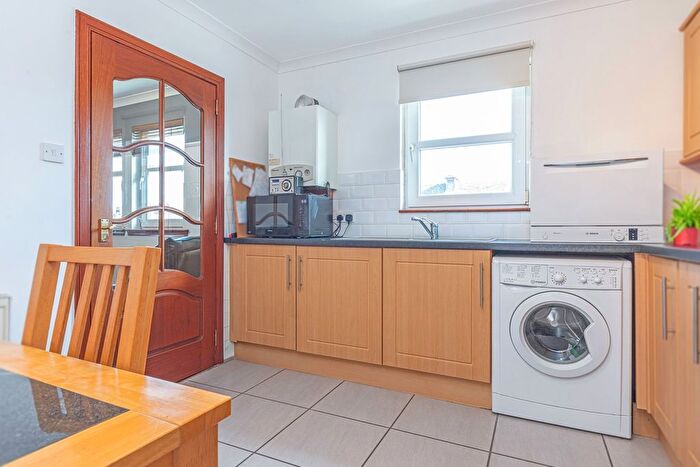2 Bedroom Flat For Sale In Main Street, Crossgates, Cowdenbeath, KY4