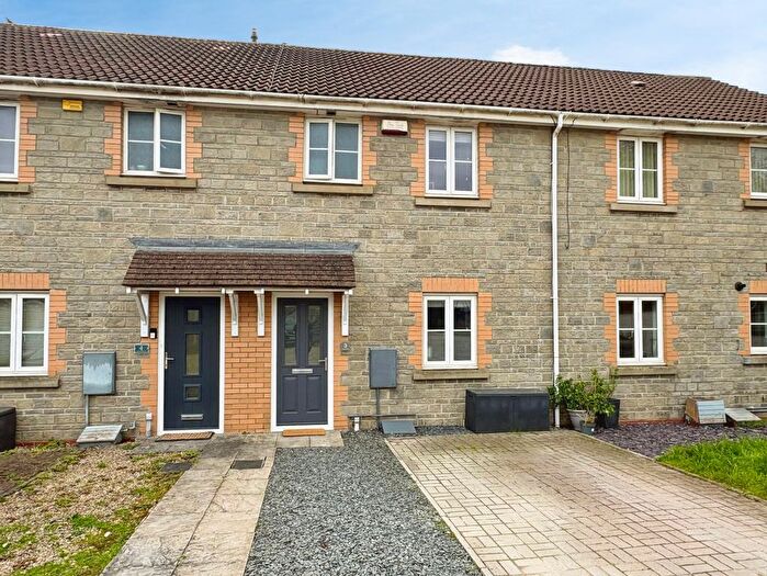 3 Bedroom Terraced House For Sale In Poplar Fields, Warmley, Bristol, South Gloucestershire, BS30