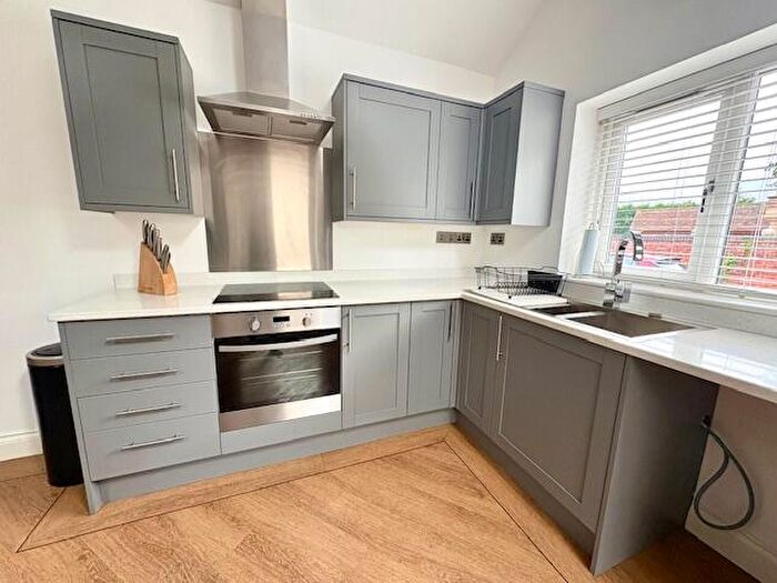 1 Bedroom Bungalow To Rent In Windmill Lane, Balsall Common, Coventry, CV7