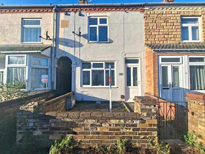 3 Bedroom Terraced House For Sale In Duke Street, Peterborough, PE2