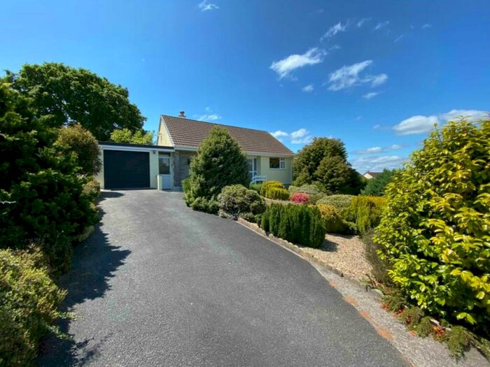 2 Bedroom Bungalow To Rent In Trelawney Road, Callington, PL17