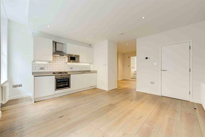 1 Bedroom Studio To Rent In Litchfield Street, Covent Garden, London, WC2H