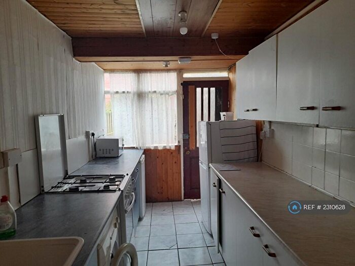 1 Bedroom Flat To Rent In Kirkley Close, Newcastle Upon Tyne, NE3