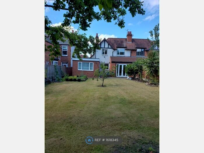 4 Bedroom Semi-Detached House To Rent In All Saints Road, Kings Heath, Birmingham, B14