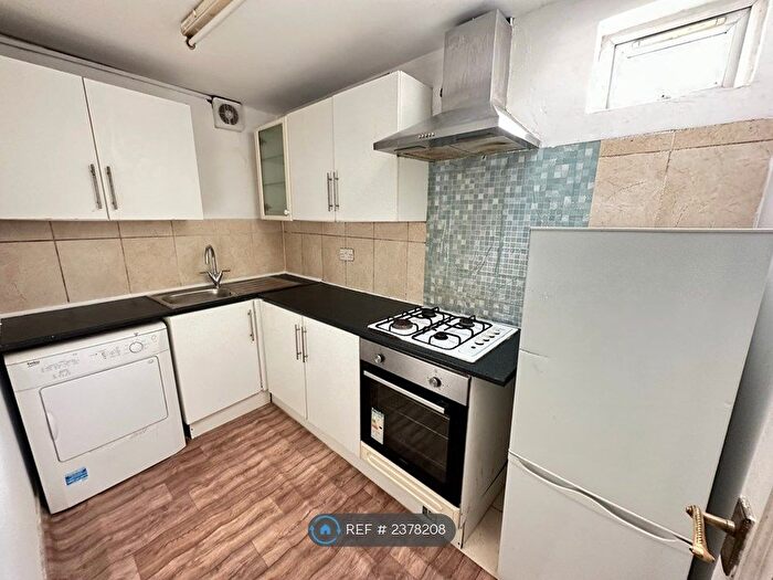 3 Bedroom Terraced House To Rent In Kingsley Road, Hounslow, TW3