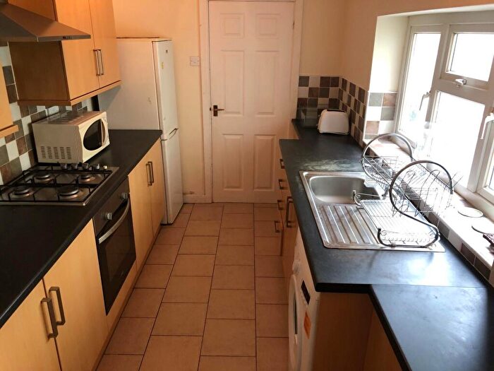 2 Bedroom House To Rent In Maes Street, St. Thomas, Swansea, SA1