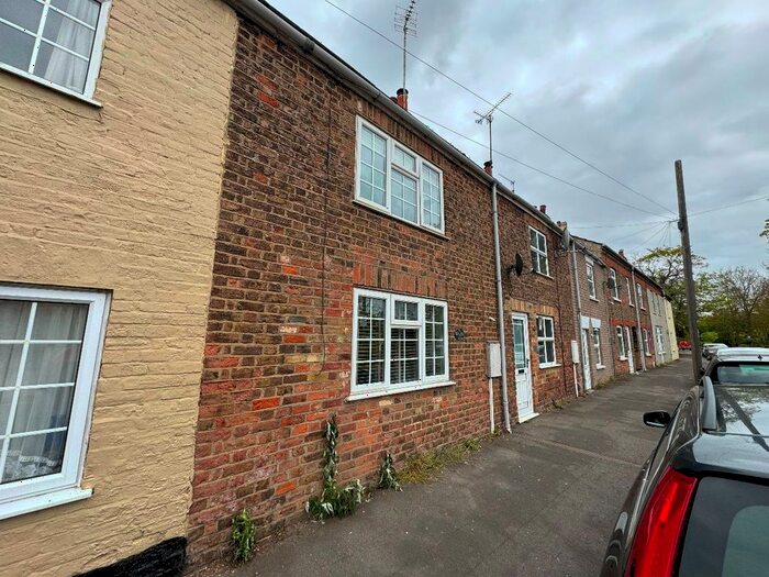 2 Bedroom Cottage To Rent In Church Way, Tydd St. Mary, Wisbech, PE13