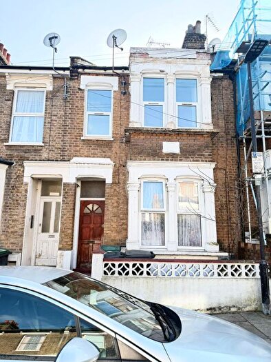 1 Bedroom Flat To Rent In Winchelsea Road, London, N17