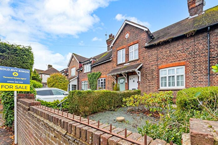 2 Bedroom Terraced House For Sale In Limpsfield Road, South Croydon, CR2