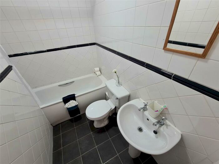 4 Bedroom Terraced House To Rent In Grenfell Road, Manchester, M20