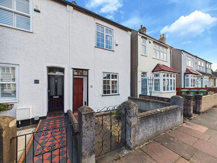 3 Bedroom End Terrace House For Sale In Corbylands Road, Sidcup, DA15
