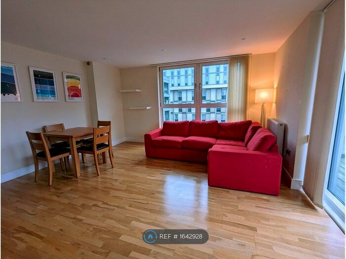 2 Bedroom Flat To Rent In Torrent Lodge, London, SE10