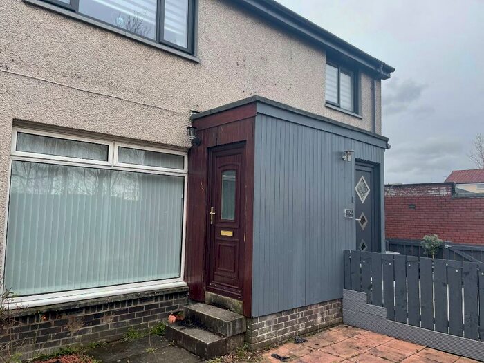 2 Bedroom Flat To Rent In Hazel Road, Banknock, Falkirk, FK4