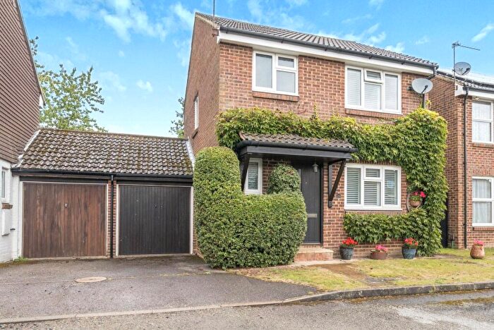 3 Bedroom Detached House To Rent In Manston Road, Guildford, Surrey, GU4