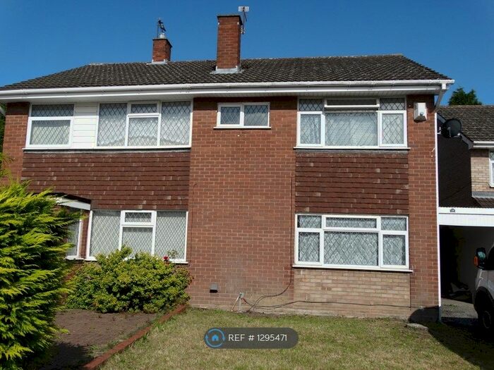3 Bedroom Semi-Detached House To Rent In Park Hall Road, Wolverhampton WV4