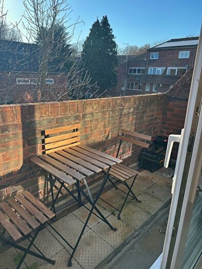 2 Bedroom Flat To Rent In Partington Close, N19