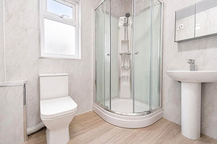5 Bedroom House To Rent In Tiverton Road, Birmingham, B29