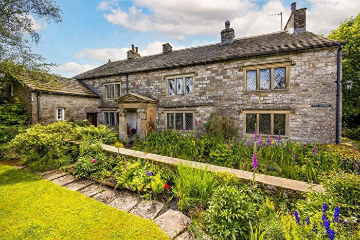 5 Bedroom Farm House For Sale In The Shaws, Selside, Settle, BD24