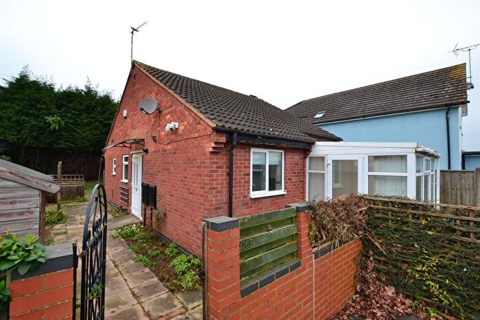 2 Bedroom Detached Bungalow To Rent In Fairway Road South, Shepshed, LE12