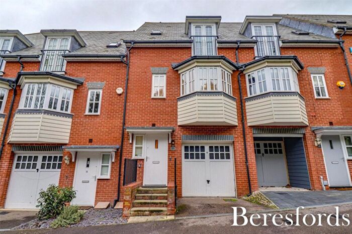 3 Bedroom Terraced House To Rent In Greensleeves Drive, Warley, CM14